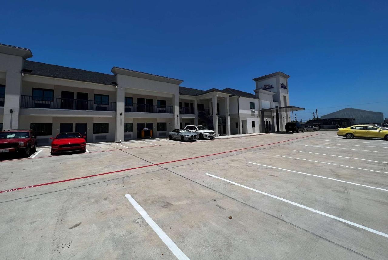 Baymont By Wyndham Freeport Texas Hotel Ngoại thất bức ảnh