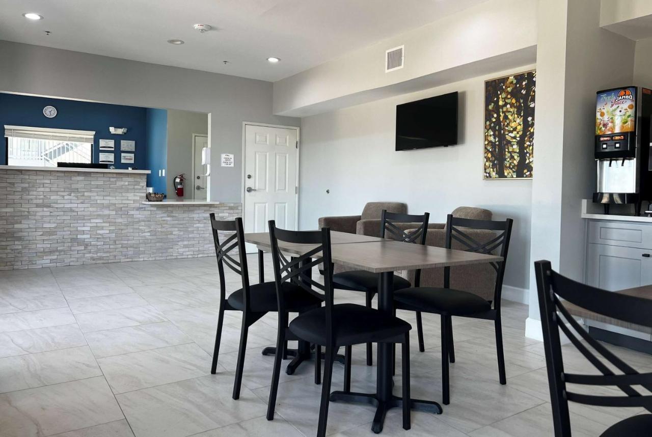 Baymont By Wyndham Freeport Texas Hotel Ngoại thất bức ảnh
