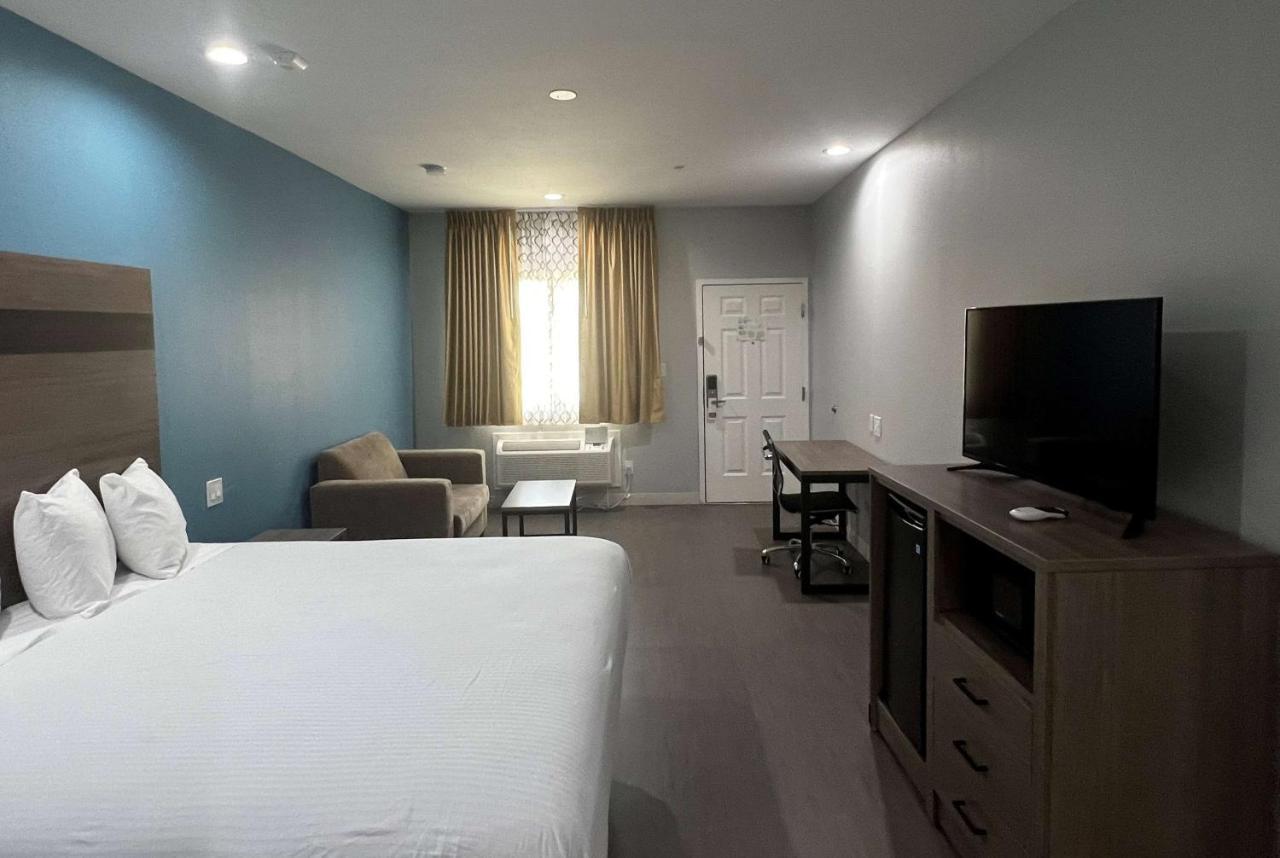 Baymont By Wyndham Freeport Texas Hotel Ngoại thất bức ảnh