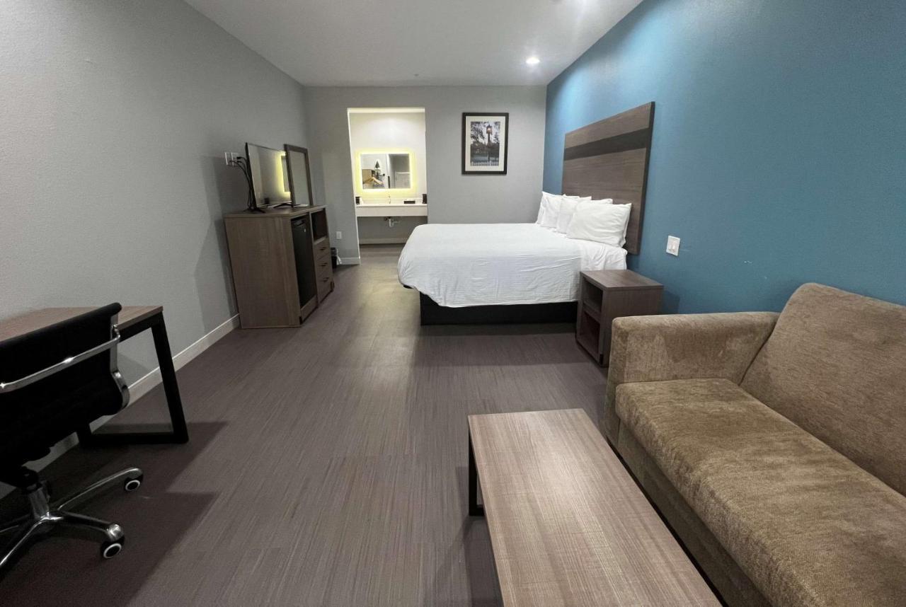 Baymont By Wyndham Freeport Texas Hotel Ngoại thất bức ảnh