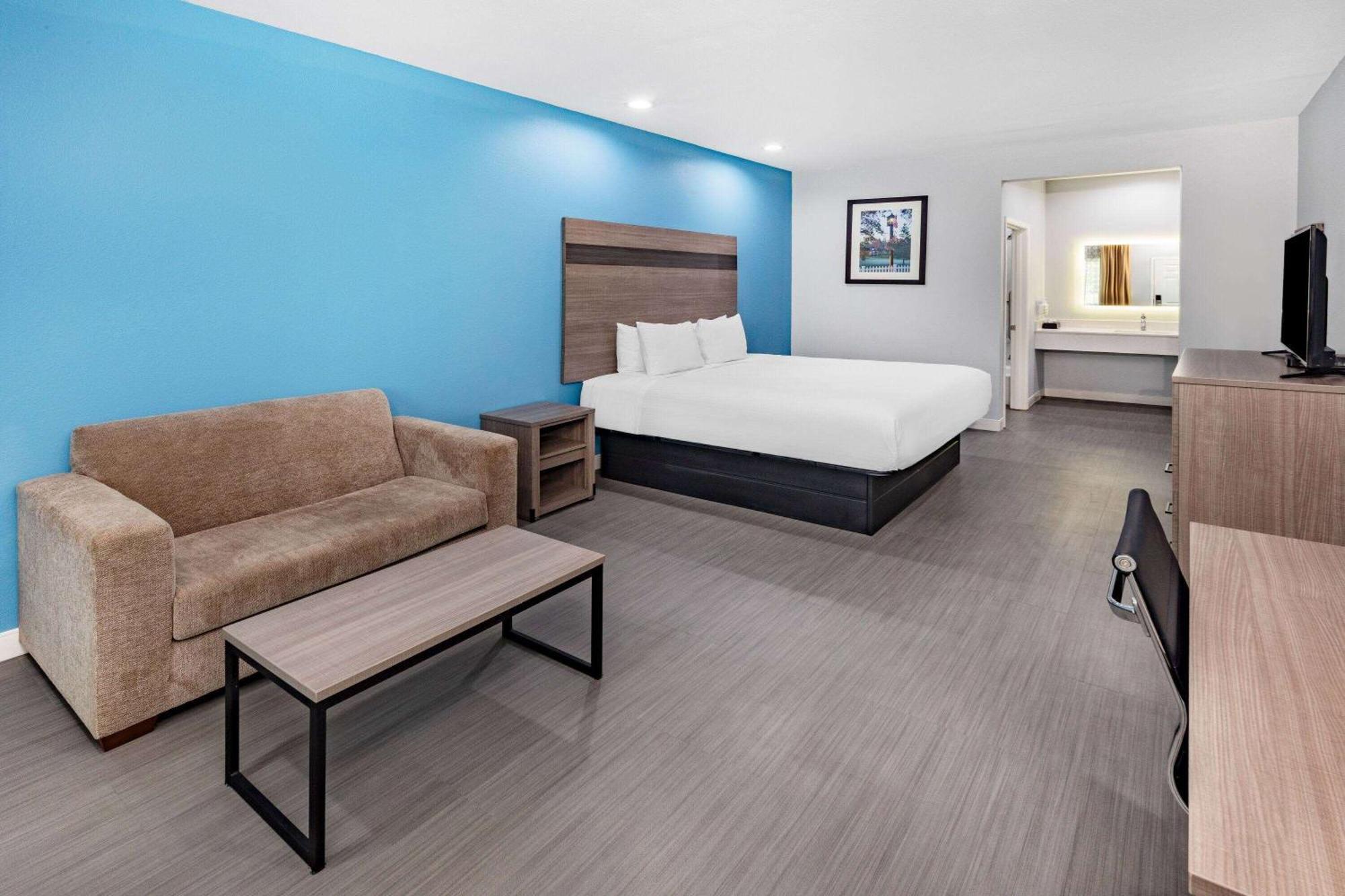 Baymont By Wyndham Freeport Texas Hotel Ngoại thất bức ảnh