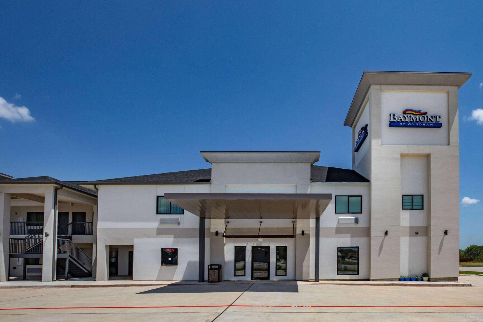 Baymont By Wyndham Freeport Texas Hotel Ngoại thất bức ảnh
